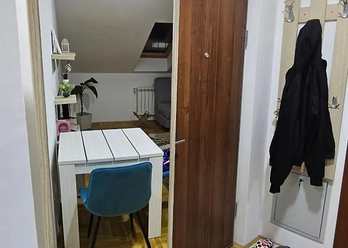 Panorama 2 アパート